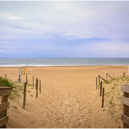 Prázdninový dům L'ocean Pour Voisin, 3 Etoiles Pour 5 A 6 Pers, Dans Maison, Terrasse 34metres Carres A 1500 M *